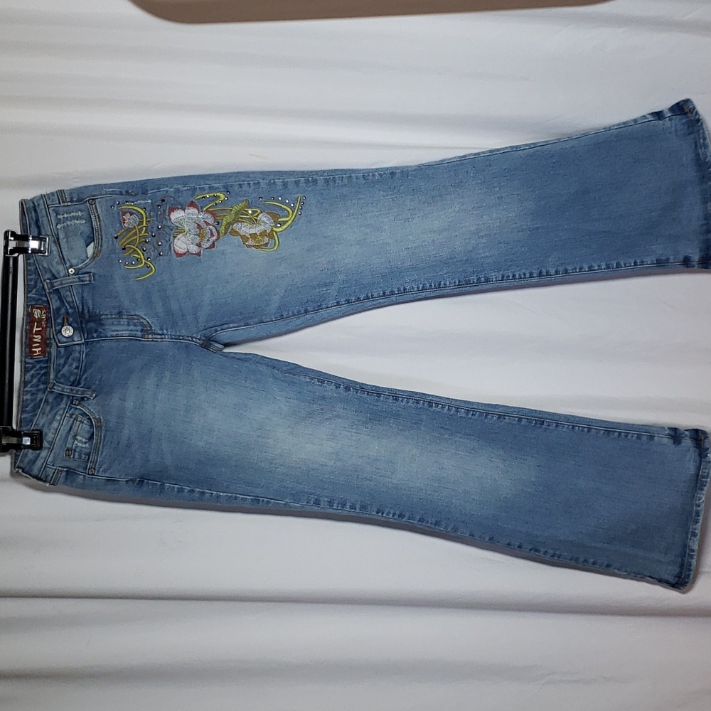 HINT JEANS